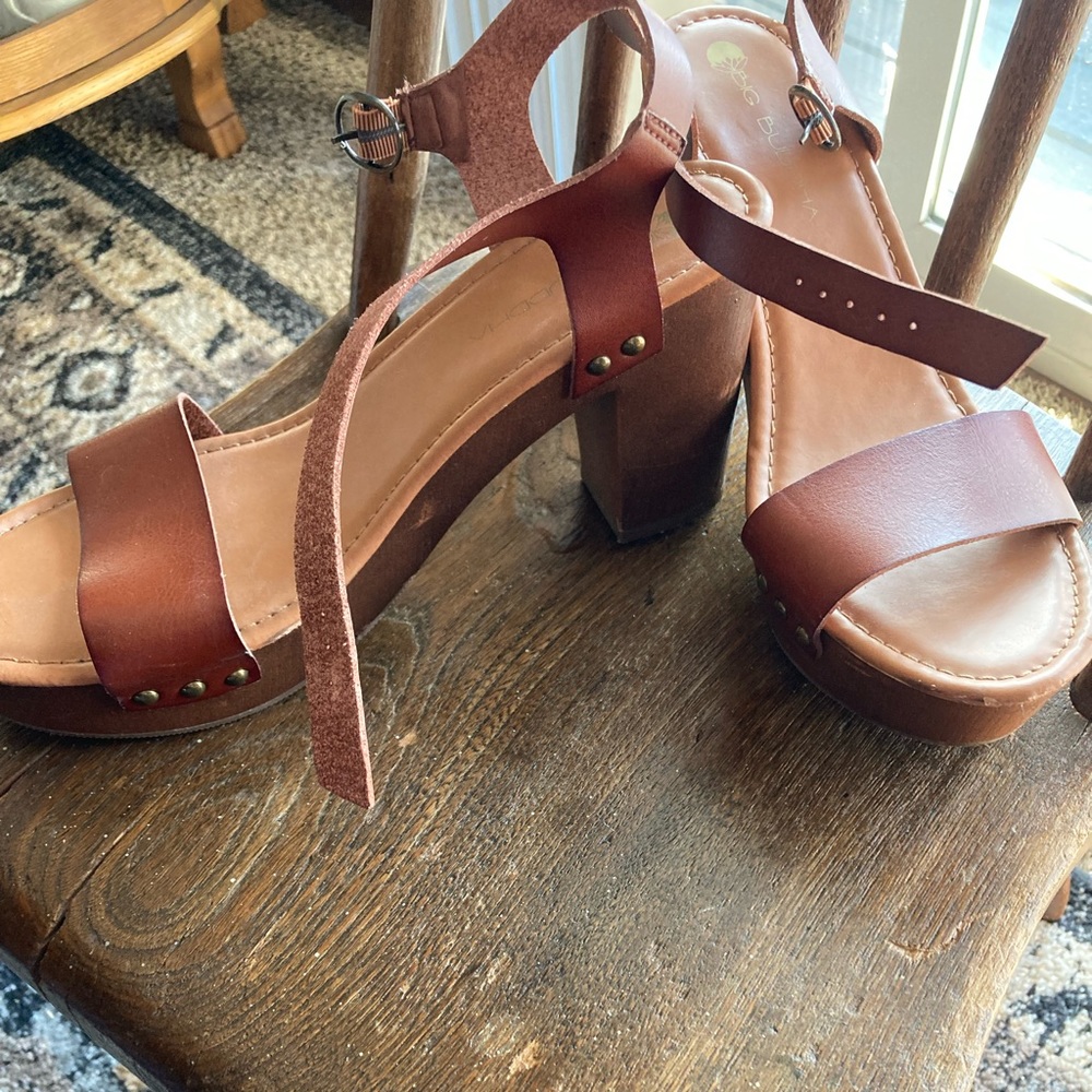 Big Buddha Size 11 Sandals
